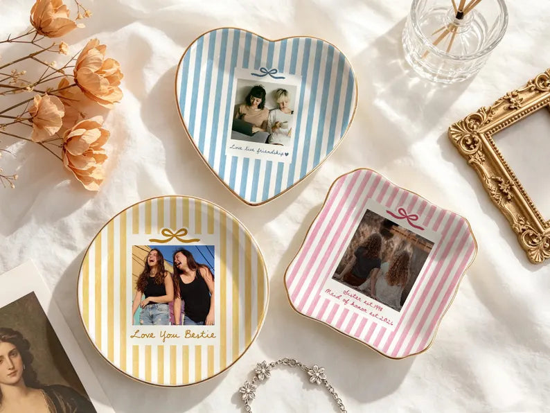 Personalised Bestie Photo Trinket Dish, Sister Jewelry Holder, Ceramic Ring Tray for Friend, Bridesmaid Gift, Birthday Gift for Her 08b0100a-fcd8-46c7-afc0-8ed45c007f64--sfgrdeg-13-.webp