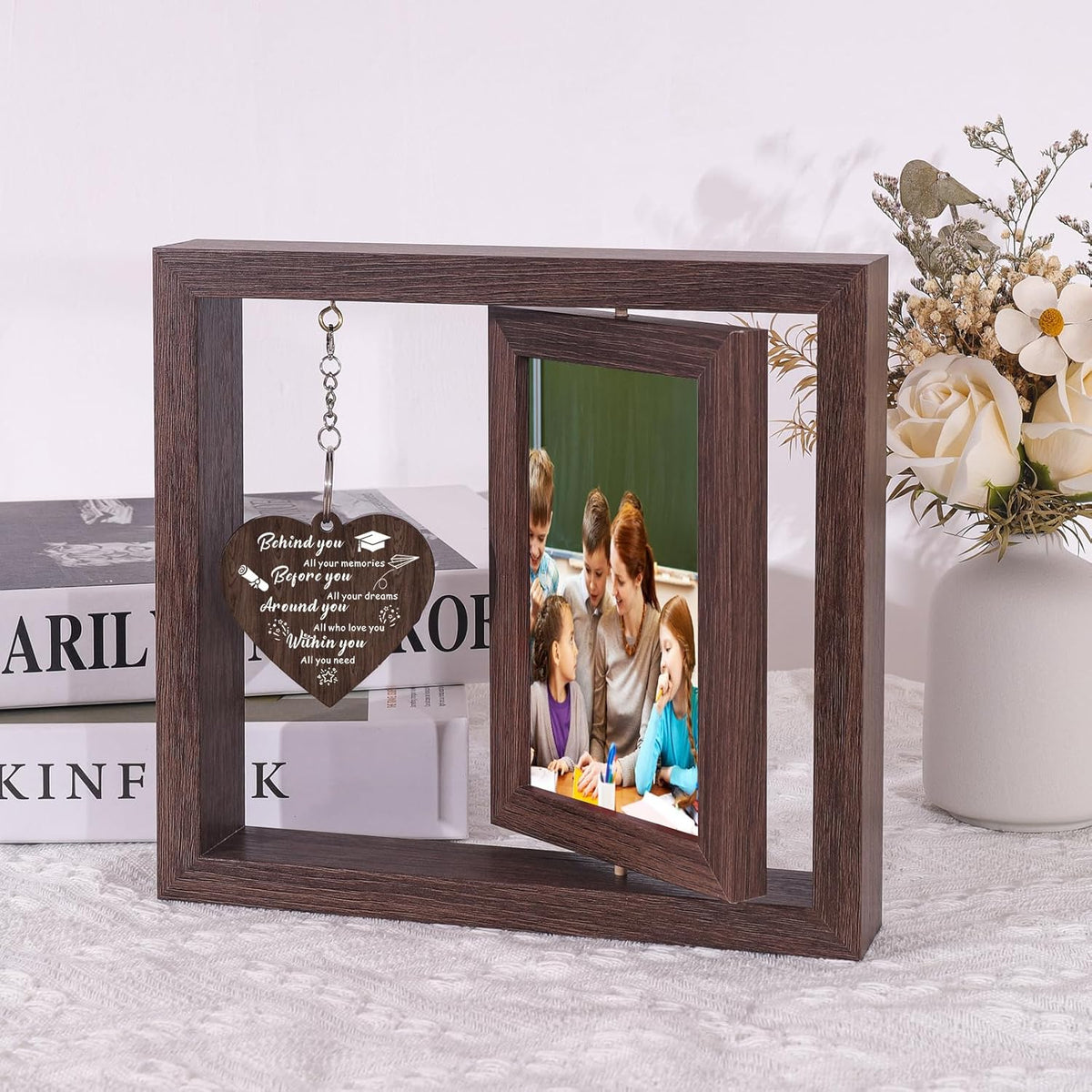 2025 Graduation Gifts for Her Him, Congratulations Inspirational Class Of 2025 University College Middle High School Graduates Gift Decorations Graduation Picture Frame Display