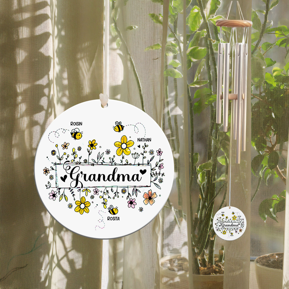 Grandma Bee Flower Wind Chimes, Cute Grandkid Bee, Personalized Wind Chime, Mother's Day Gift, Gift for Grandma
