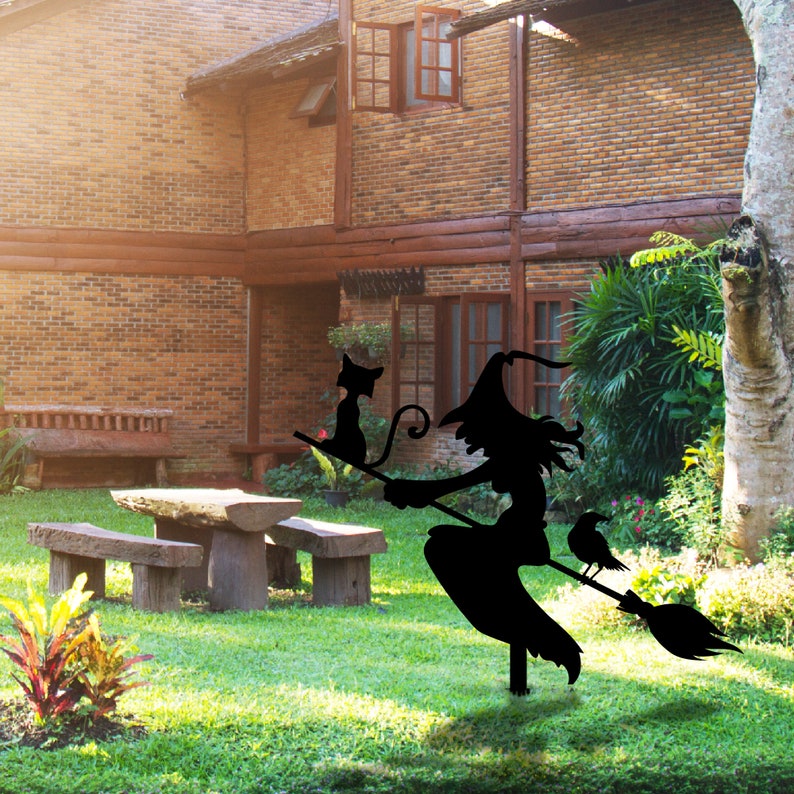 Witch with Broomstick Metal Garden Decor, Witch with Stakes Garden Sign, Halloween Sign, Witch with Cat and Crow Decor, Outdoor Fall Decor