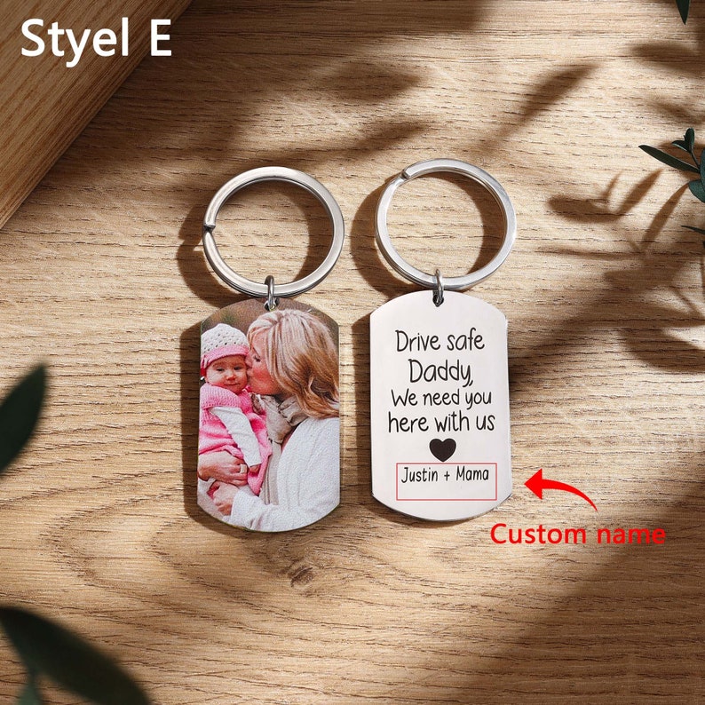 Personalized Kids Picture Keychain for Dad, Custom Name Mens Keychain Family Photo Keyring, Anniversary Gift Ideas, Father's Day Gift