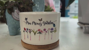 Custom Grandma's Garden Plant Pot and Vase, Gift for Mom, Personalized Birth Flower Pots, Grandma Gifts, Outdoor Planter, Birthday Gift, Family Art