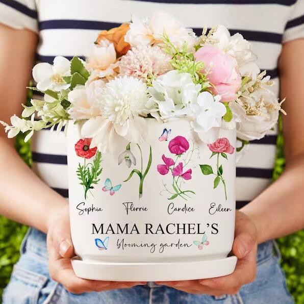 Personalized Flower Pot For Grandmas Garden Gift for Grandma, Birth Flower Mom Gifts from Daughter, Personalized Gifts for Mothers Day Gifts