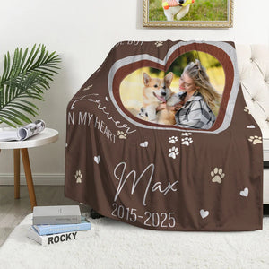 Personalised Paw Print Heart-shaped Dog Cat Family Photo Design Soft Throw Blanket with Name Home Decor Memorial Gift for Pet Lover
