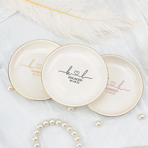 Still feels like we just got married - Personalized Jewelry Dish - Gift For Couples, Married Gift, Gift For Wife 0d8837ef-8f85-41d4-851f-949a0def5cca-ban-3.png