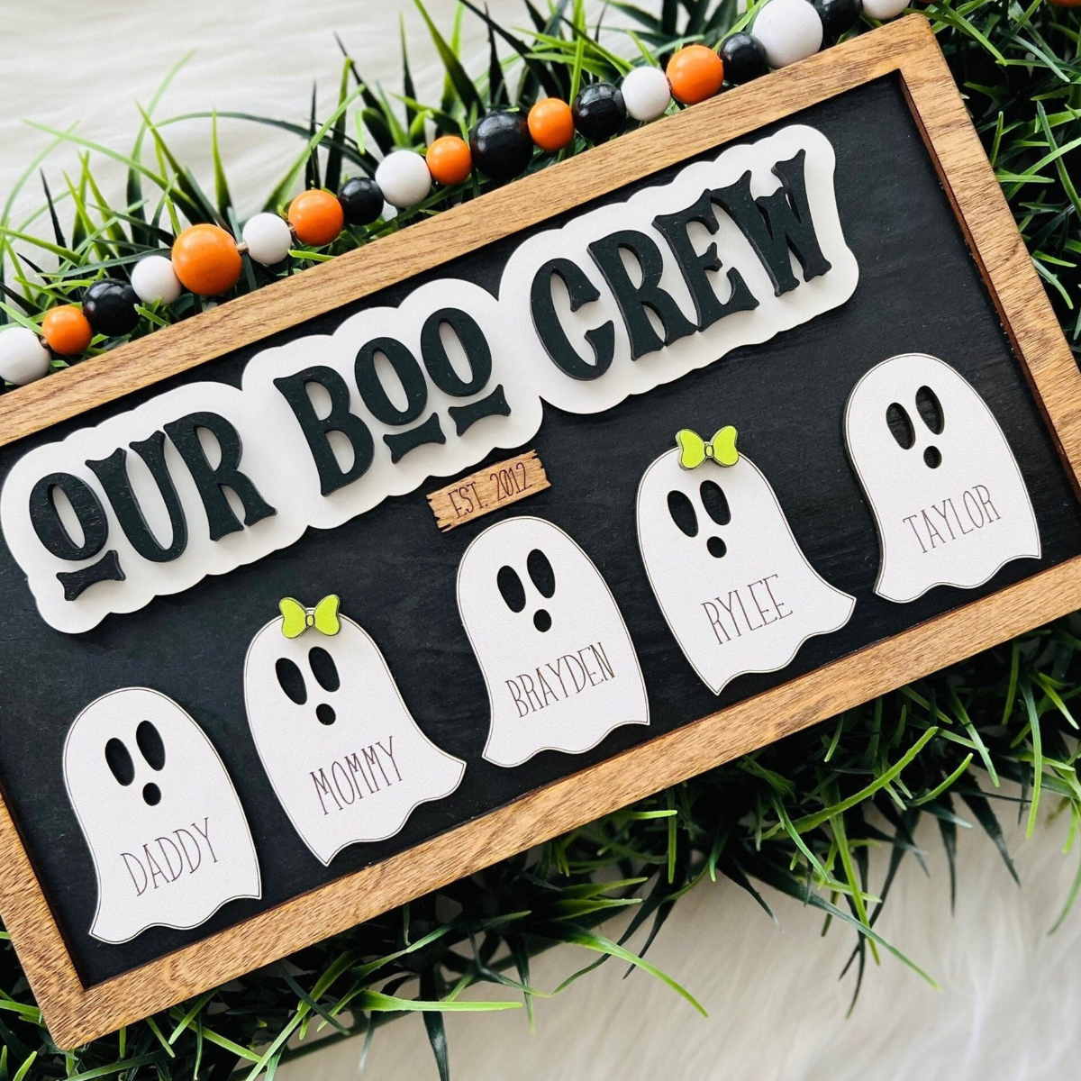 Personalized Ghost Family Sign, Halloween Family Name Sign, Custom Family Name Sign, Fall Decor, Fall decorations, Pumpkin Decor, Fall Sign
