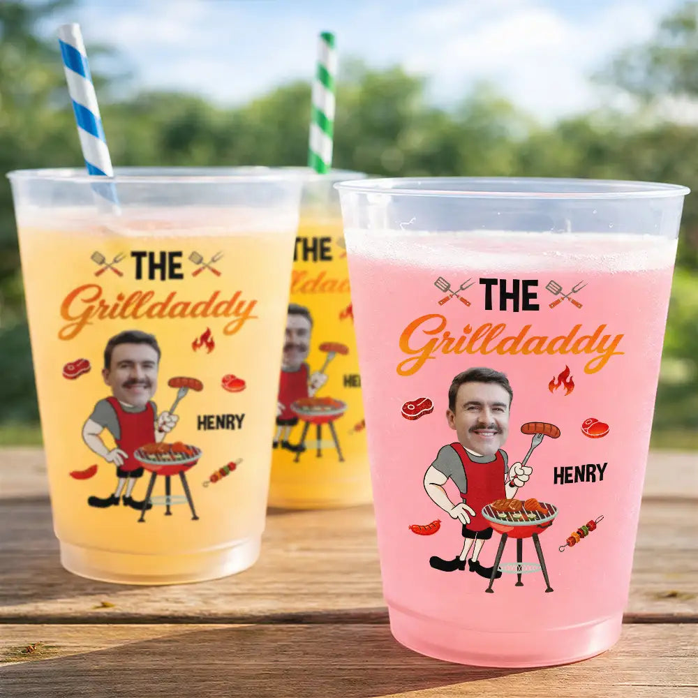 Daddy The Grillmaster - Personalized Plastic Frosted Cup - Gift For Dad, Grandfather, Father's Day Gift