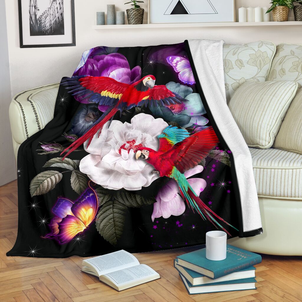 Black And Red Fleece Blanket - Quilt Blanket Macca Parrot 1598332075321.jpg