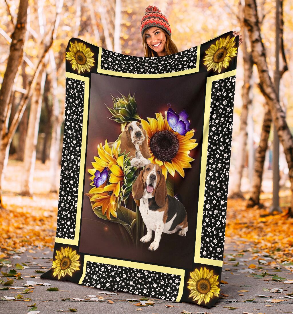 Basset Hound Dark Sunflower Fleece Blanket - Quilt Blanket 1598332112583.jpg