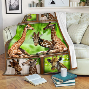 Giraffe Green Window Fleece Blanket - Quilt Blanket 1598332134475.jpg