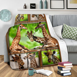 Giraffe Green Window Fleece Blanket - Quilt Blanket 1598332136015.jpg