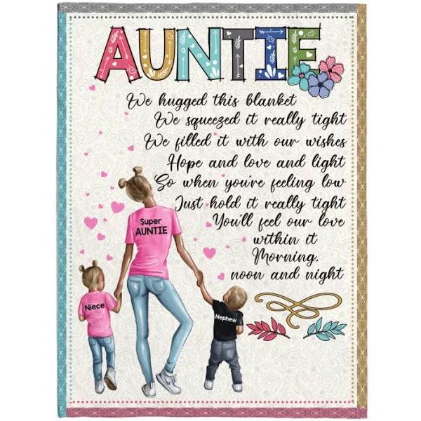 We Hugged This Blanket Heart Pattern Custom Name Gift For Auntie Blanket 1628241210903.jpg