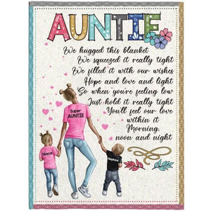 We Hugged This Blanket Heart Pattern Custom Name Gift For Auntie Blanket 1628241210903.jpg