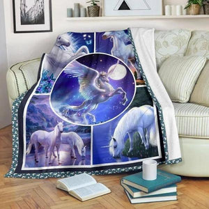 Unicorn Fleece Blanket  1628674786066.jpg