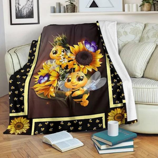 Bee Fleece Blanket 1628743996855.jpg