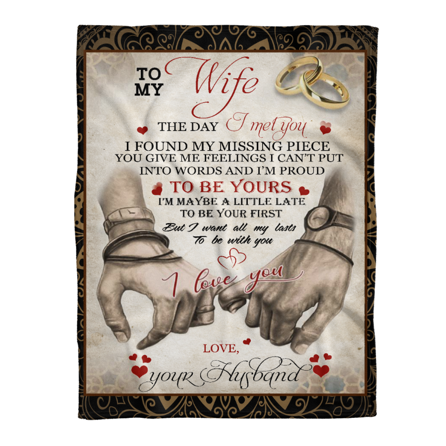 GIft For Wife Blanket, To My Wife I Love You Rings Hand In Hand Fleece Blanket 1641367749163.png