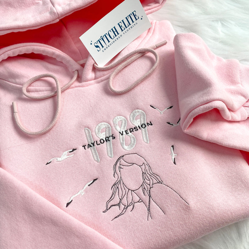 1989 Outlined Ts Version In White & Black Embroidered Sweatshirt Hoodie T-shirt 1693021424678.jpg