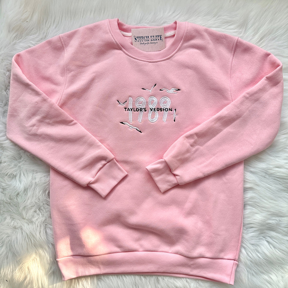 1989 Ts Version In White & Black Embroidered Sweatshirt Hoodie T-shirt 1693212571413.jpg