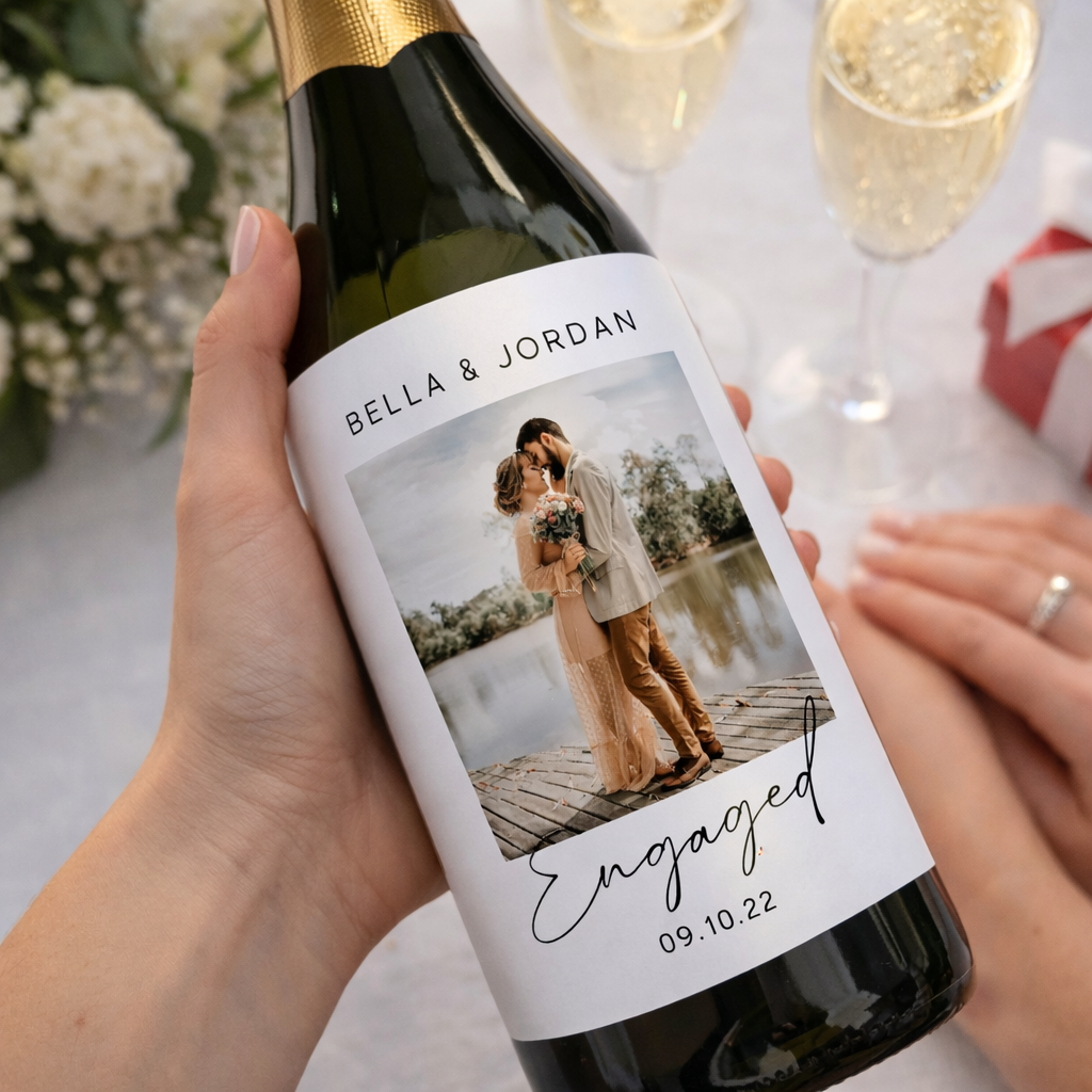 Custom Photo Wine Label/Personalized Engagement Wine Label/Engagement Gift/Wedding Wine Label/Proposal Gift/Gift for Couple/Anniversary Gift