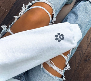 Dog Mom Sweatshirt Faded Vintage Aesthetic Style Dog Lover Sweatshirt 1711597298947.jpg