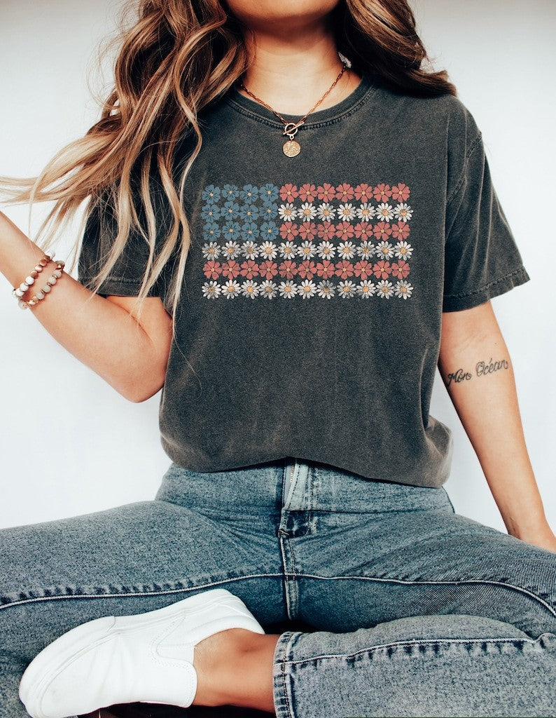 Daisy Retro American Flag Shirt 4th Of July Shirts Womens Fourth Of July Shirtpatriotic Shirt Independence Day Gift Usa Tee 1716781299358.jpg