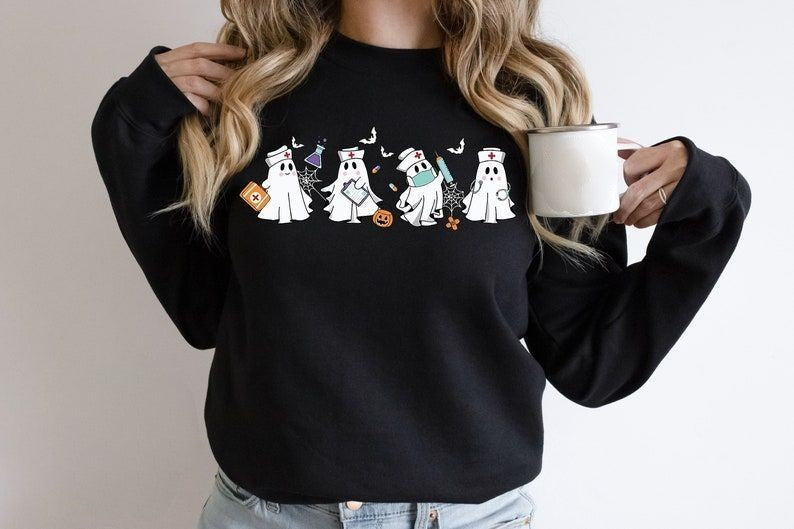 halloween nurse sweatshirt nurse shirt halloween nursing sweatshirt cute nurse sweatshirt nursing student hoodie er nurse t shirt 1724918771955.jpg