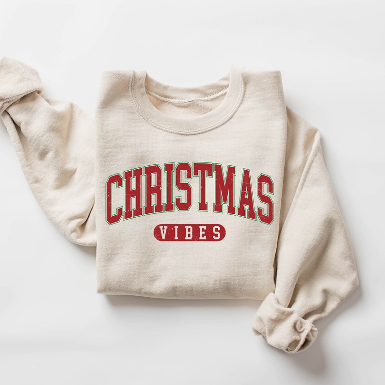 retro christmas vibes sweatshirt womens christmas sweatshirt holiday sweater cute christmas sweatshirt christmas gift winter shirt 1725072213885.jpg