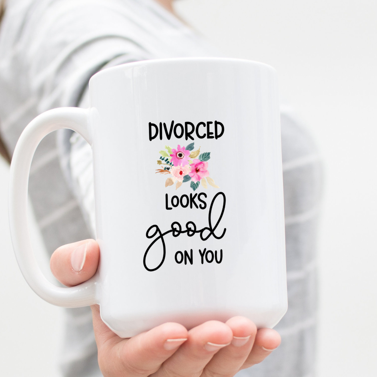 divorce looks good on you adult humor coffee mug looking for the d breakup care package divorce gift 1746590776548.png