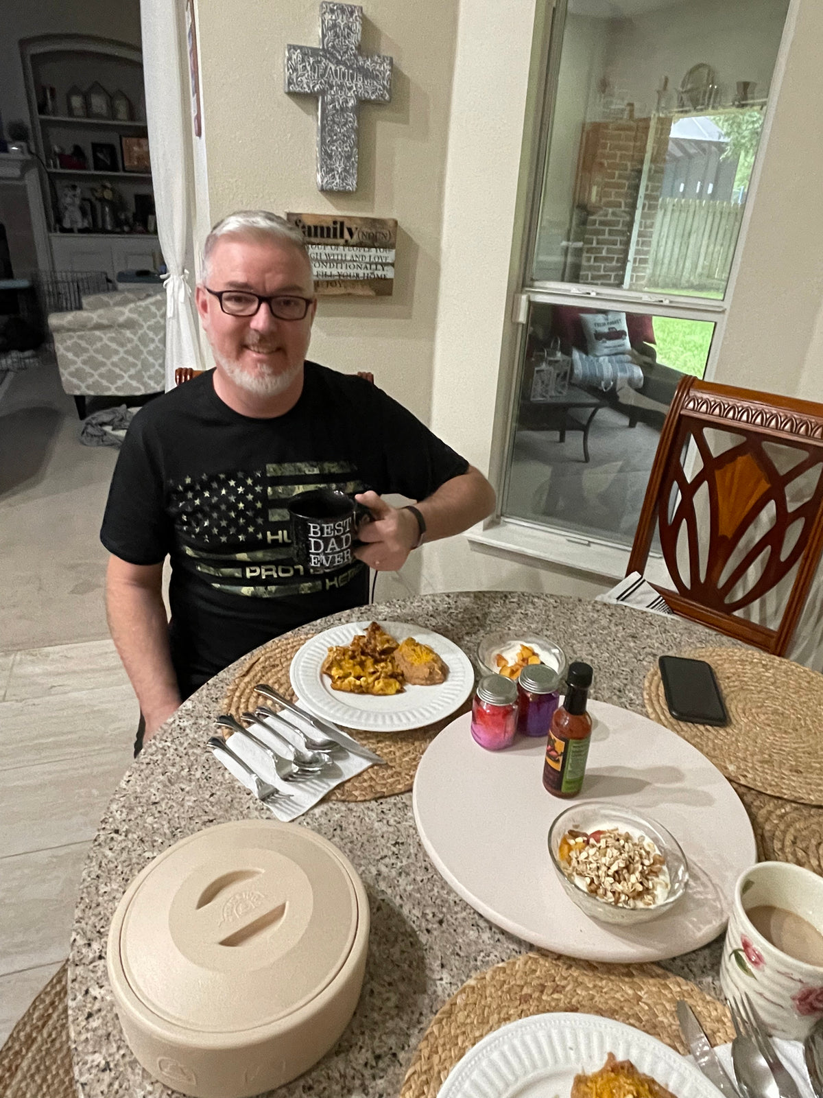 husband daddy protector hero fathers day camo american flag t shirt 1747624973173.jpg