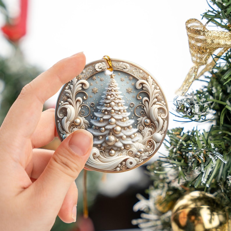 Christmas Tree Ornament 2025 Elegant Holiday Keepsake Xmas Tree Decoration Gold White Ornament Christmas Gift Idea Tree Hanging Decor 1757056500707.jpg