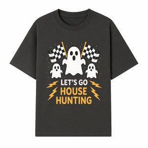 Let's Go House Hunting Ghosts T-Shirt | Fun Halloween Costume | Cute Ghost Design with Checkered Flags | Spooky Home Search Graphique - T-shirt 1758333015207.jpg