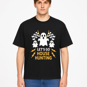 Let's Go House Hunting Ghosts T-Shirt | Fun Halloween Costume | Cute Ghost Design with Checkered Flags | Spooky Home Search Graphique - T-shirt 1758333017718.jpg