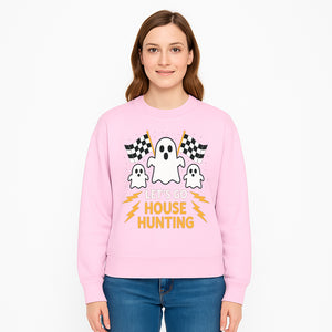 Let's Go House Hunting Ghosts T-Shirt | Fun Halloween Costume | Cute Ghost Design with Checkered Flags | Spooky Home Search Graphique - Sweatshirt 1758333020905.jpg