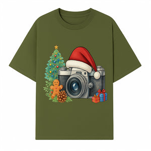 Christmas Camera Art Print with Tree, Gingerbread, and Gifts - Holiday Photography Decor for Home or Office - T-shirt 1758335002595.jpg