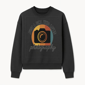 Just a Girl Who Loves Photography Vintage Camera Graphic T-Shirt - Sweatshirt 1758335004515.jpg