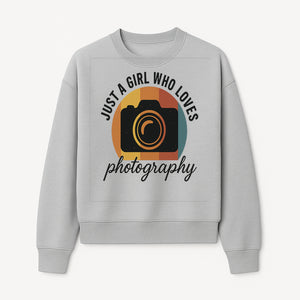 Just a Girl Who Loves Photography Vintage Camera Graphic T-Shirt - Sweatshirt 1758335004812.jpg