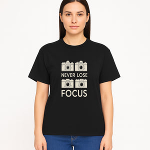 Never Lose Focus Camera Photography Wall Art Print - Inspirational Decor for Photographers, Home Office, or Studio - T-shirt 1758335015736.jpg