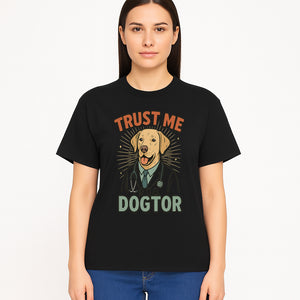 Funny Dog Doctor T-Shirt, Trust Me I'm A Dogtor, Cute Labrador Veterinary Humor Gift for Pet Lovers and Veterinarians - T-shirt 1758347429618.jpg
