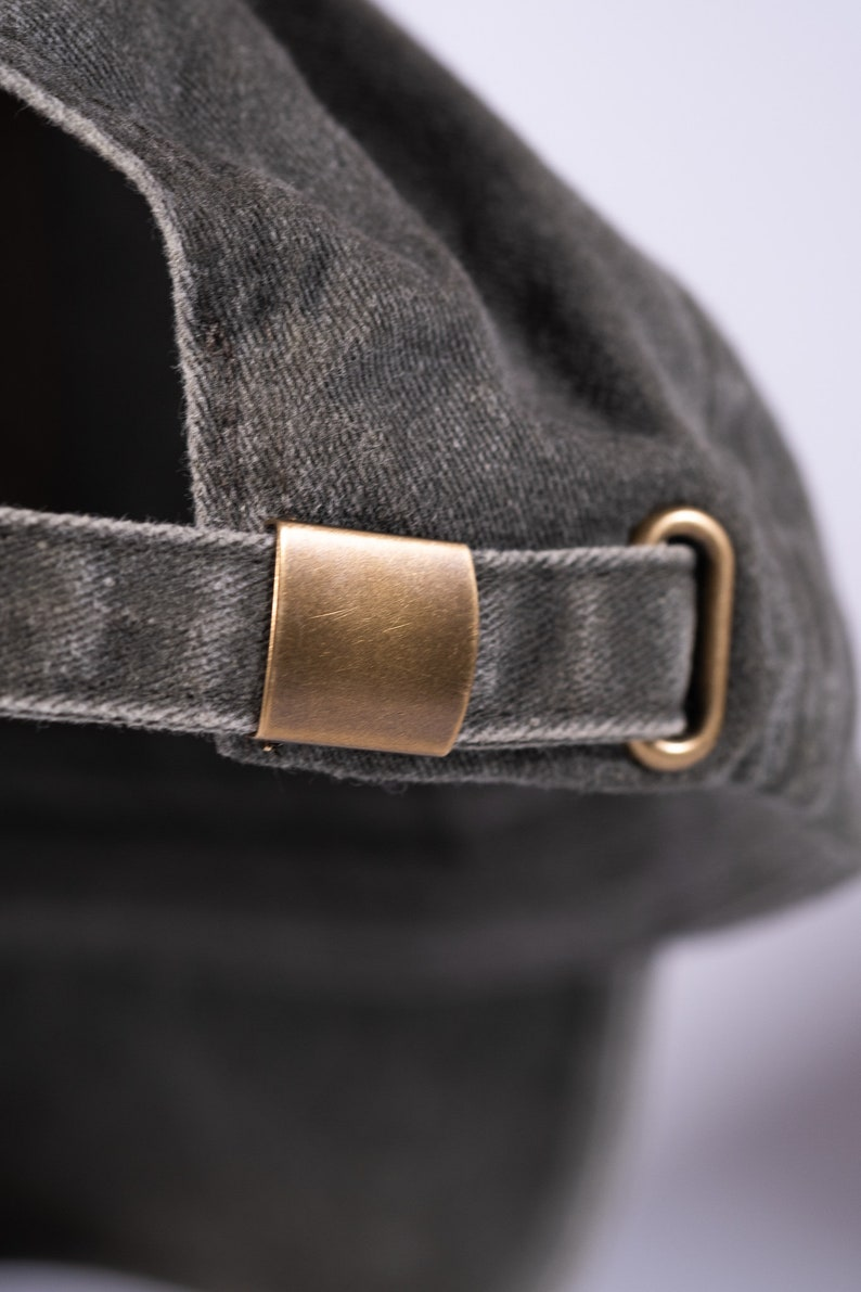 Embroidered Duck Cotton Cap Vintage Washed Out Style Dad Hat 1759136228985.png