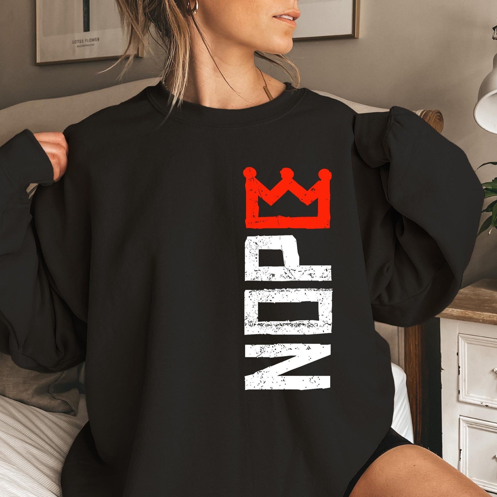 No Kings Protest Sweatshirt Anti Monarchy Graphic Pullover Revolutionary Statement Crewneck Political Activism Graphic Sweater 1761101671814.jpg