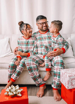 Family Christmas Matching Family Family Christmas Pajamas Christmasp Ajamas Christmas Familigiftful Family Christmas Gifted Pajamas 1761810780720.jpg