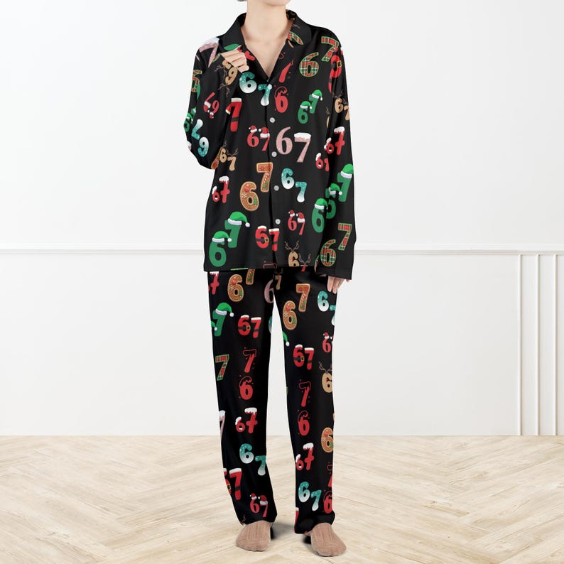 Six Seven Meme Christmas Contrast Pajamas Set For Women And Kids Funny Christmas Pjs Viral Number Print Sleepwearmatching Xmas Loungewear 1762740209695.jpg