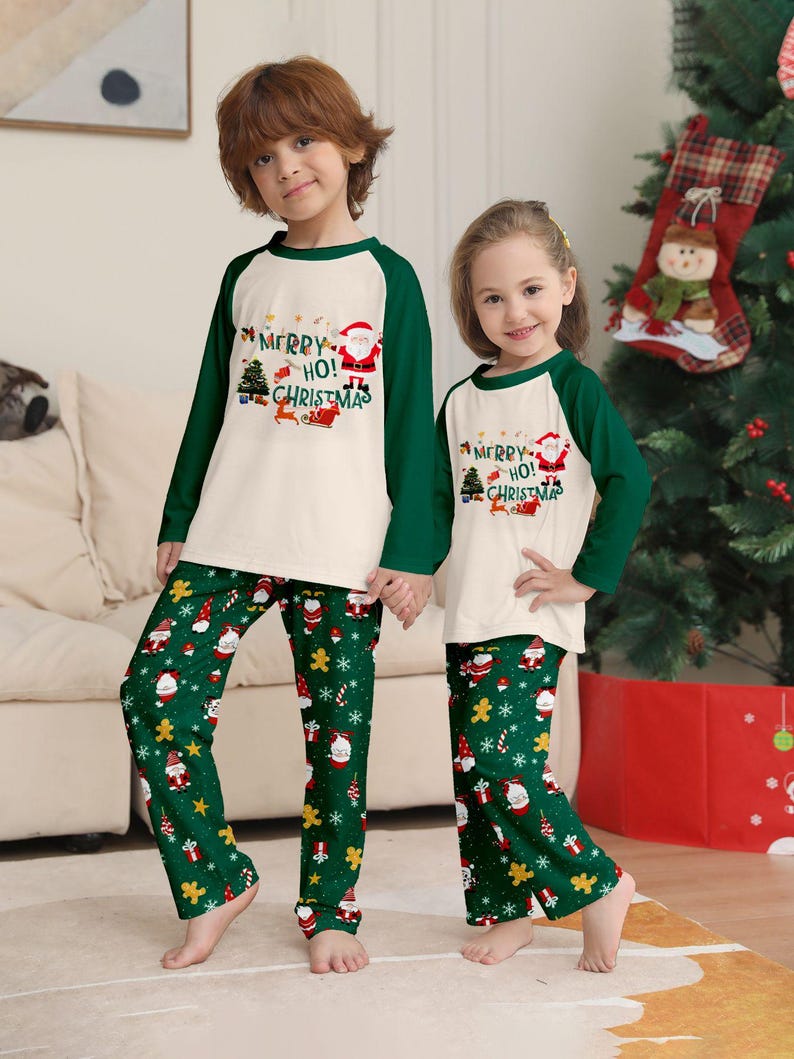 Family Christmas Pajamas Set Matching Santa  Reindeer Holiday Pjs Merry Ho Ho Christmas Sleepwear For Kids Adults Festive Xmas Outfit 1763023266580.jpg