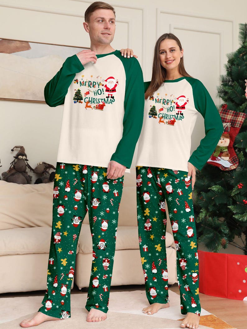Family Christmas Pajamas Set Matching Santa  Reindeer Holiday Pjs Merry Ho Ho Christmas Sleepwear For Kids Adults Festive Xmas Outfit 1763023266620.jpg