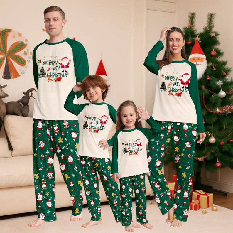 Family Christmas Pajamas Set Matching Santa  Reindeer Holiday Pjs Merry Ho Ho Christmas Sleepwear For Kids Adults Festive Xmas Outfit 1763023266694.jpg
