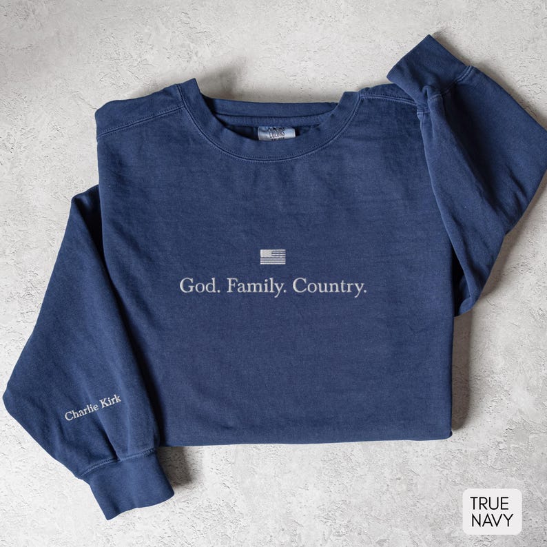 God Family Country Embroidered Sweatshirt With Charlie Kirk Sleeve  Vintage Crewneck American Sweatshirt Christian Sweatshirt 1763174009630.jpg