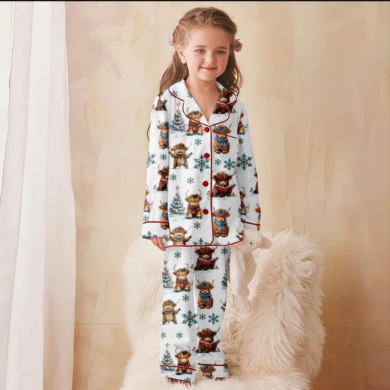 Christmas Highland Cow Pajamas Set Cute Christmas Cow Pajamas Western Christmas Gift Holiday Family Pajamas Highland Cow Kids Pjs Set 1763974441937.jpg