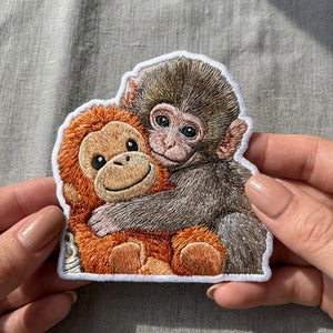 Punch The Monkey Embroidered Patch Team Punch Patch Animal Lover Apparel Cute Monkey Hugging Plush Patch For Jacket Backpack Hat 1773635429768.jpg