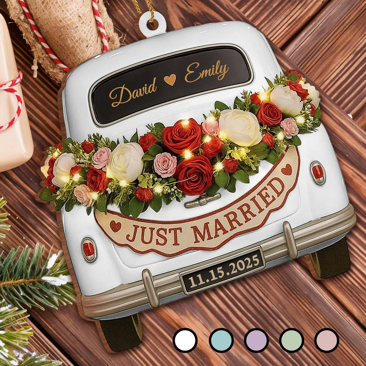 Just Married, Vintage Car With Flower Wreath, Personalized Wooden Ornament, Gift for Couples and Newlyweds