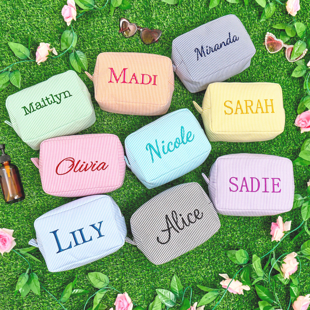 Custom Name Seersucker Makeup Bag, Monogramed Makeup Bag, Bridesmaid Makeup Bag, Monogrammed Toiletry Bag, Bridesmaid Gift